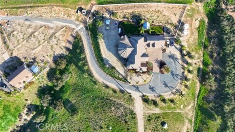 38101 Via Lobato Photo