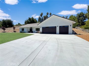 30233 Del Rey Road Photo